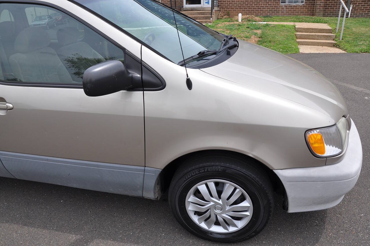 Used 2002 Toyota Sienna LE FWD image 14
