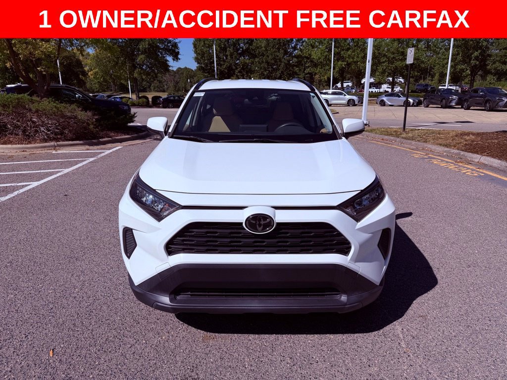 Used 2021 Toyota RAV4 LE FWD image 2