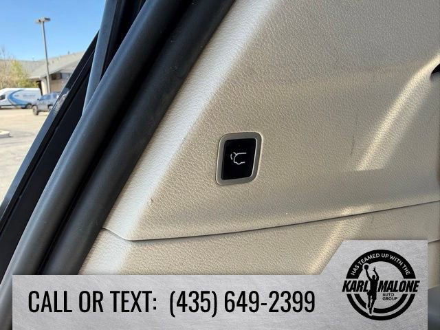 Used 2021 Chrysler Pacifica Touring-L w/ Premium & Safety Sphere Group FWD image 32