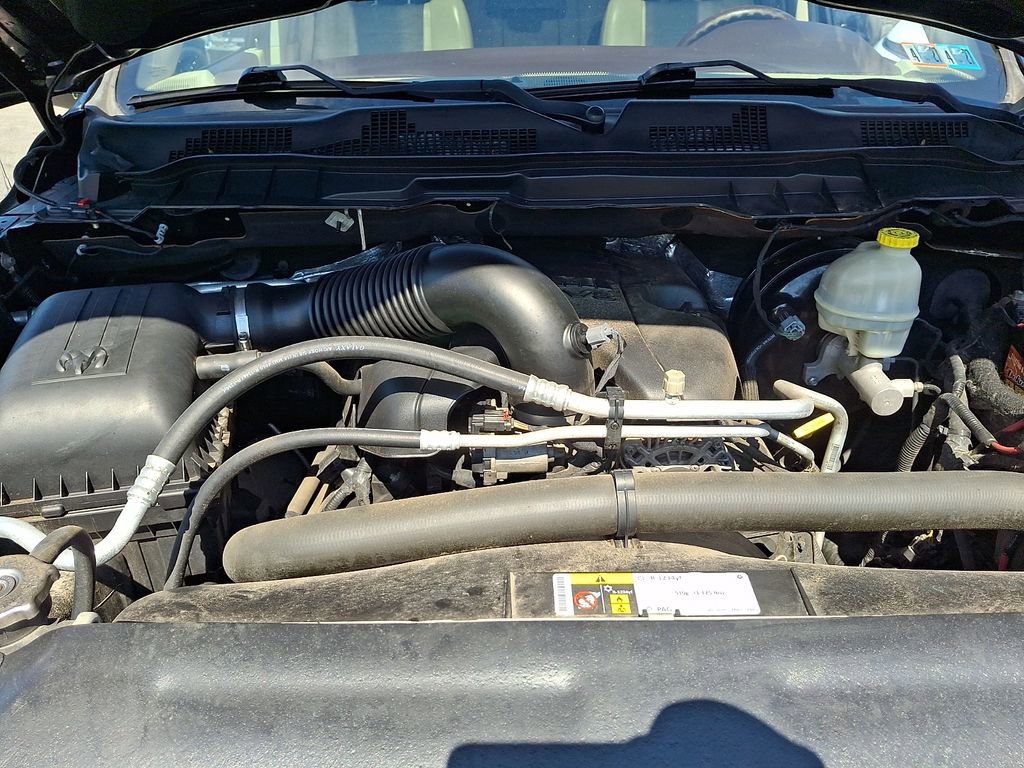 Used 2016 RAM 1500 Laramie w/ Convenience Group AWD/4WD image 30