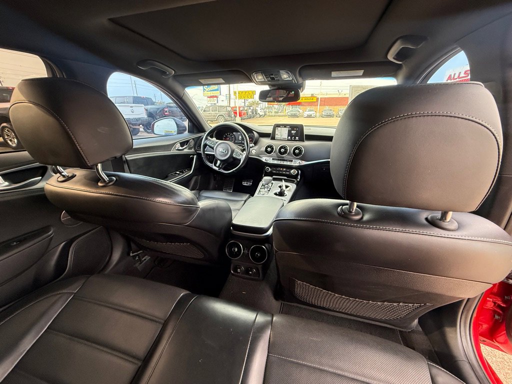 Used 2018 Kia Stinger GT2 image 13