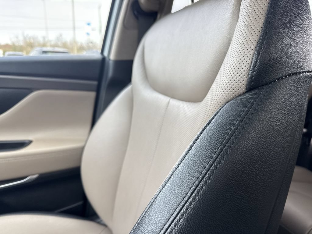 Used 2020 Hyundai Santa Fe Limited AWD/4WD image 40