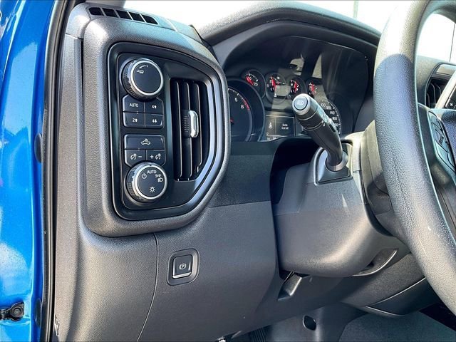Used 2022 Chevrolet Silverado 1500 Custom Trail Boss w/ LPO, Dark Essentials Package AWD/4WD image 29