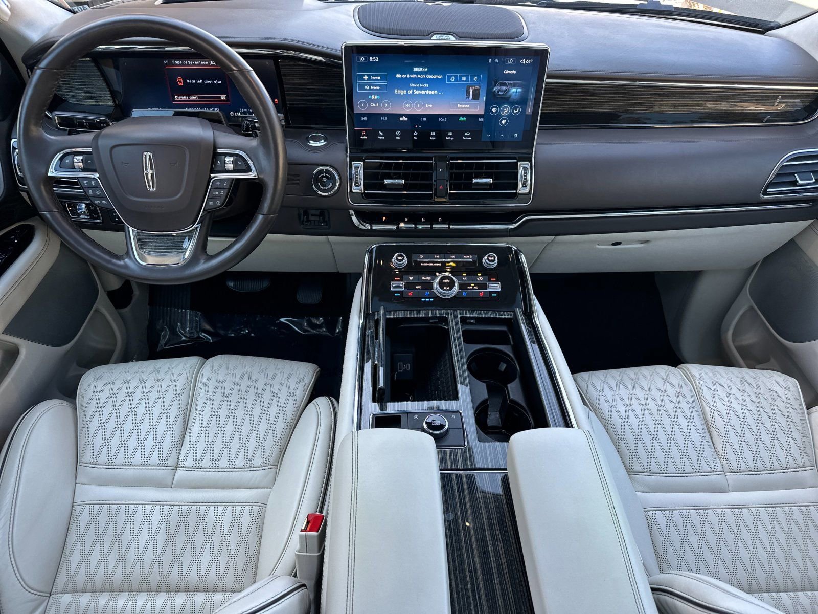 Used 2023 Lincoln Navigator Black Label AWD/4WD image 16