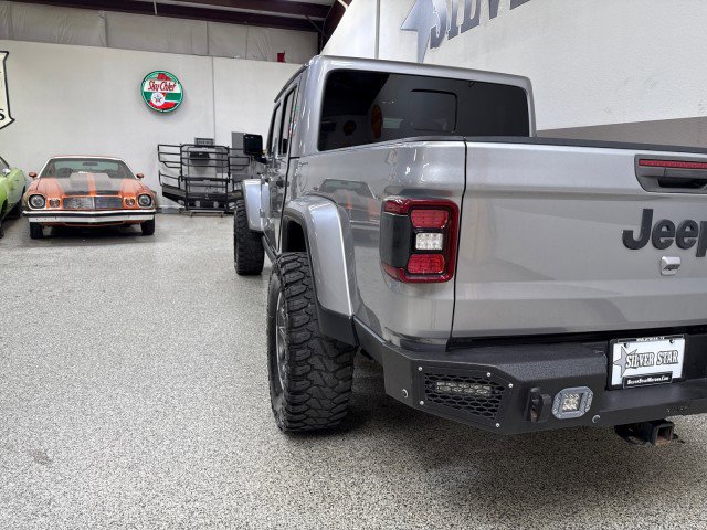 Used 2020 Jeep Gladiator Overland image 9