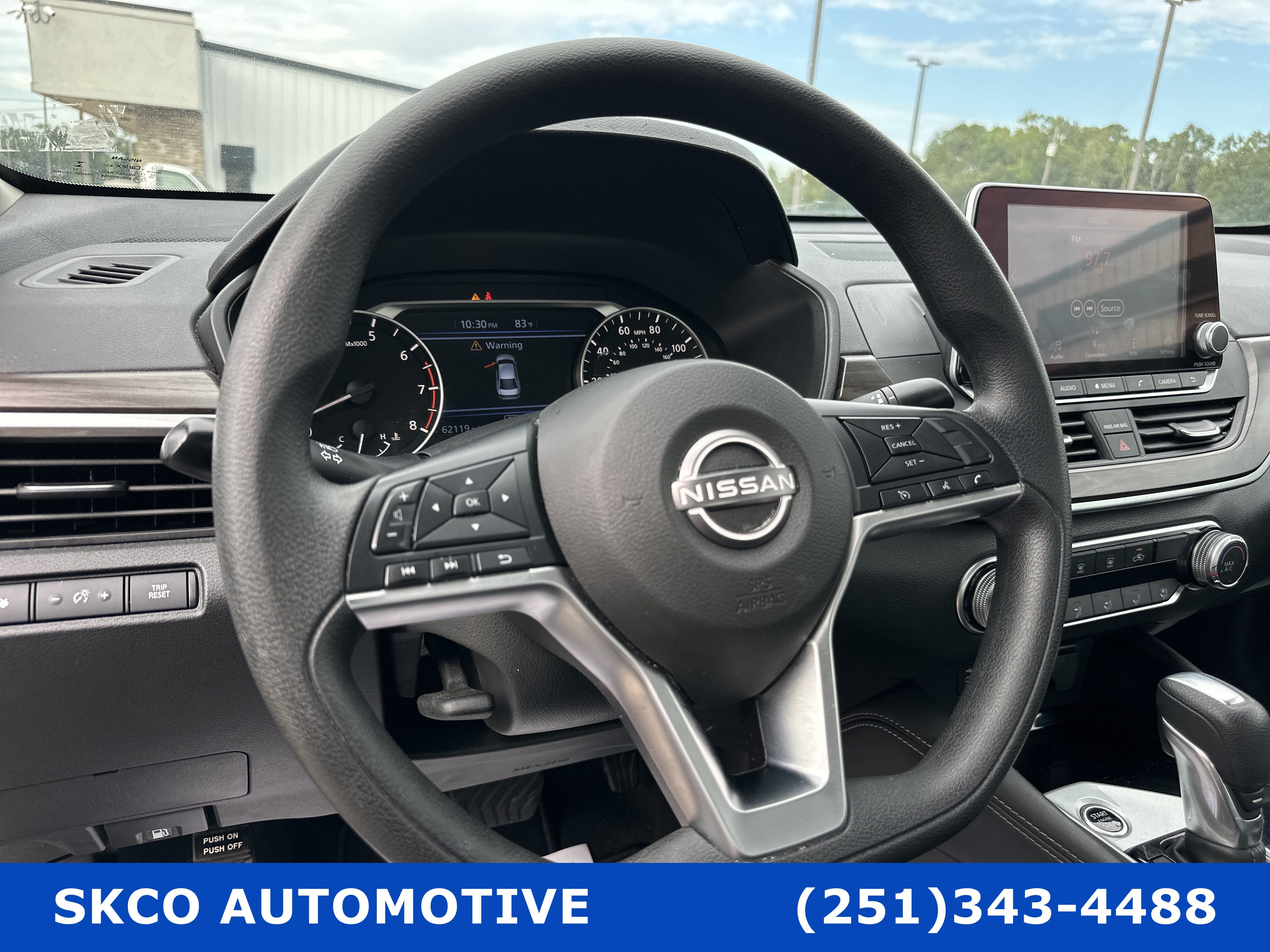Used 2023 Nissan Altima 2.5 SV FWD image 18