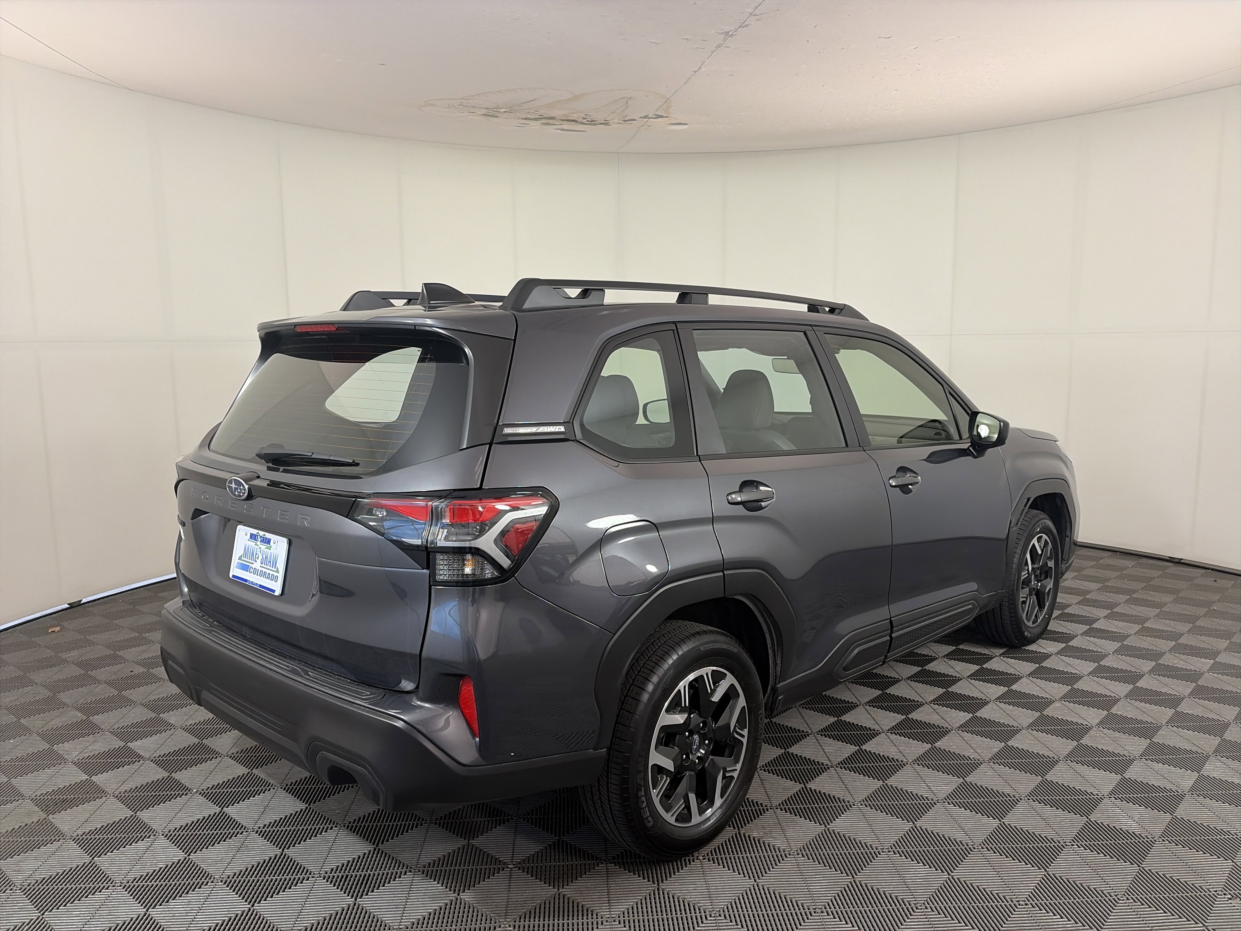 Used 2025 Subaru Forester w/ Convenience Package #1 image 5