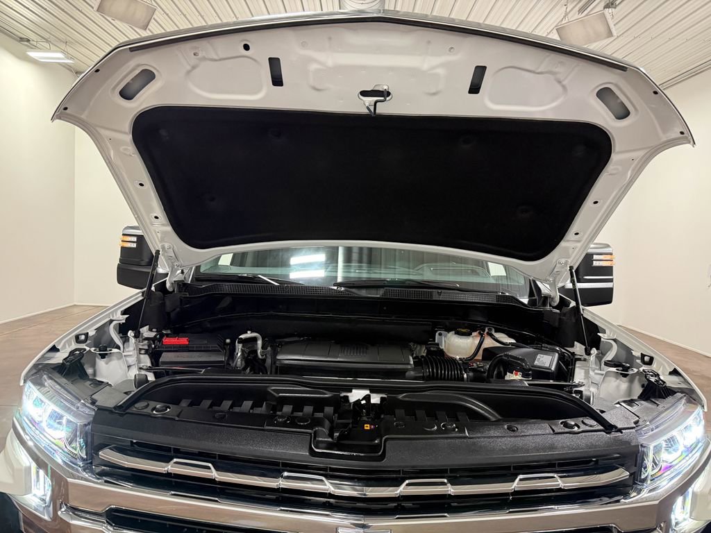 Used 2021 Chevrolet Silverado 1500 LTZ w/ LTZ Premium Package AWD/4WD image 86