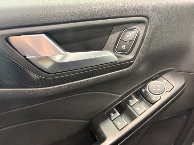 Used 2025 Ford Escape ST-Line Select AWD/4WD image 6