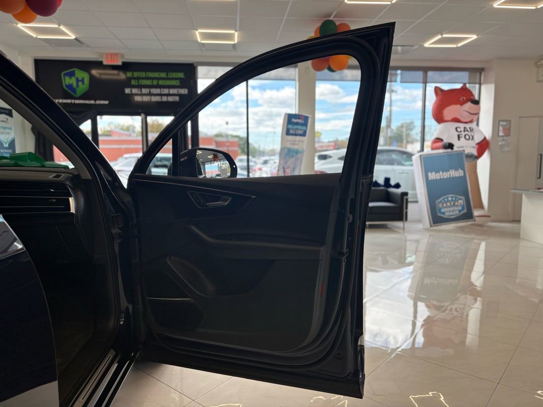 Used 2024 Audi Q7 3.0T Premium Plus image 43