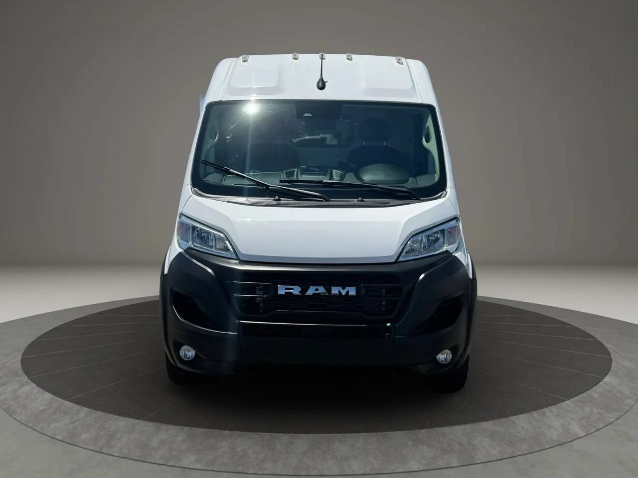 Used 2025 RAM ProMaster 2500 w/ Convenience Group FWD image 9