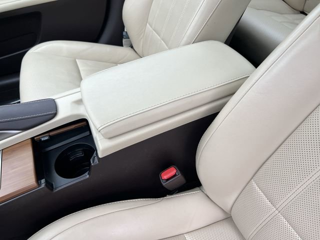 Used 2017 Lexus ES 350 w/ Luxury Package image 19