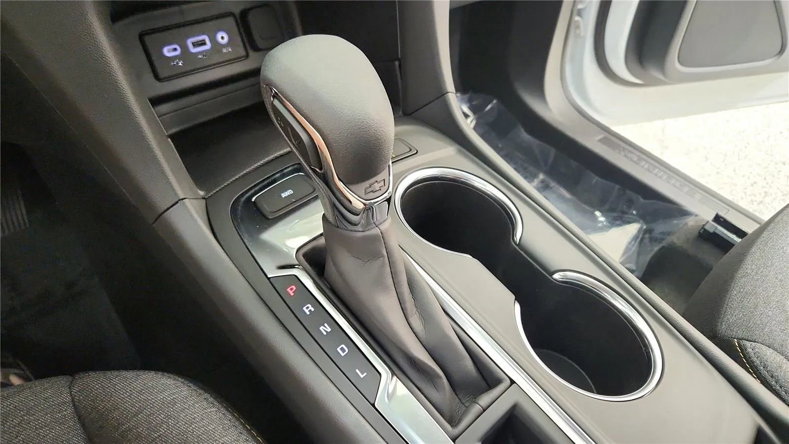 Used 2024 Chevrolet Equinox LT AWD/4WD image 27