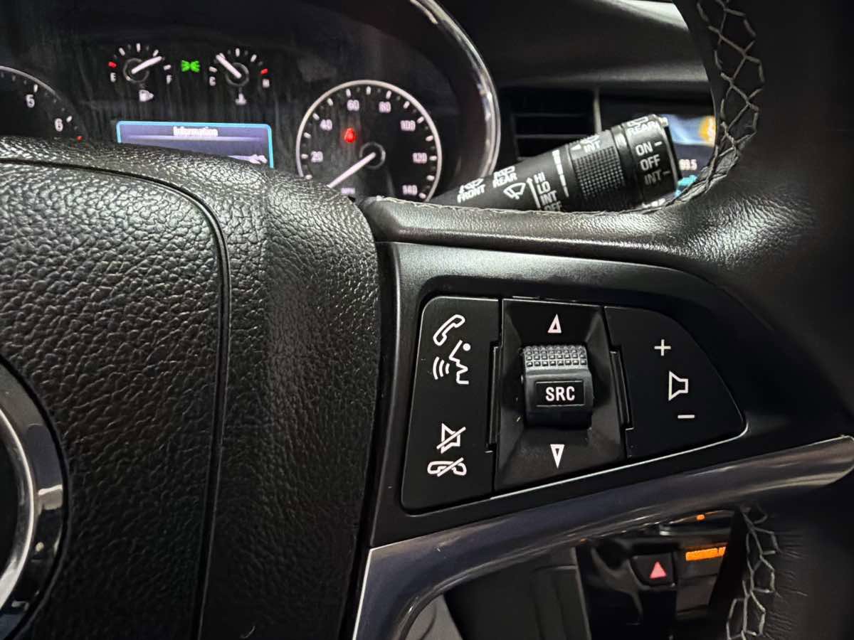 Used 2020 Buick Encore Preferred image 17