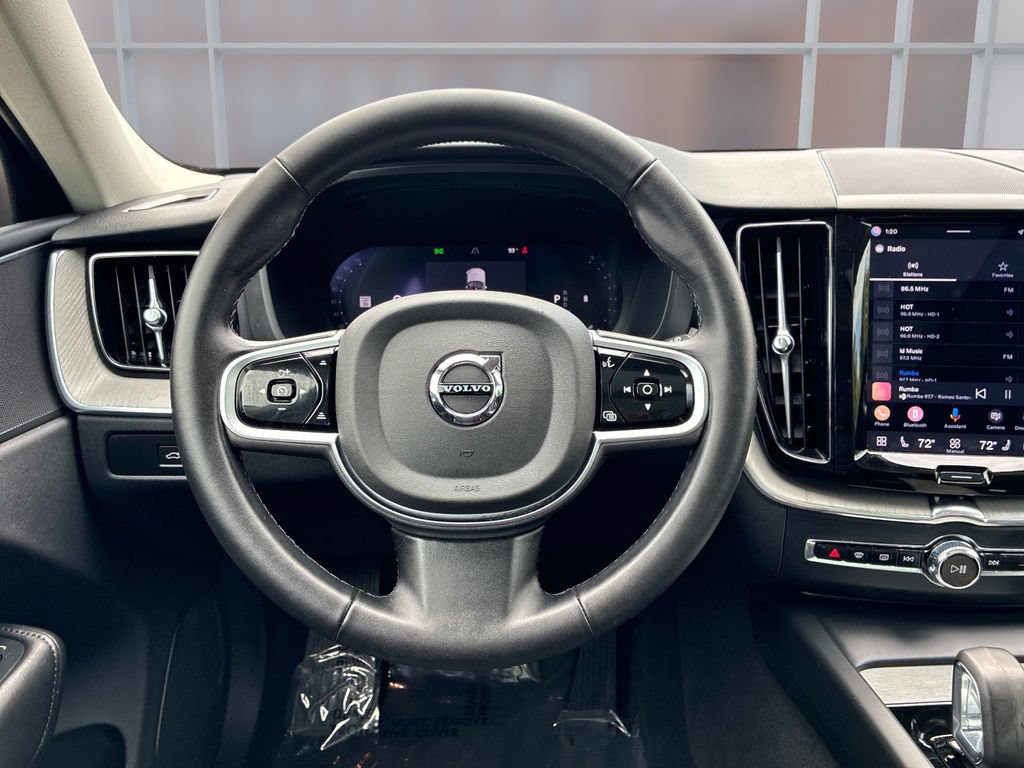 Used 2025 Volvo XC60 B5 Plus AWD/4WD image 28
