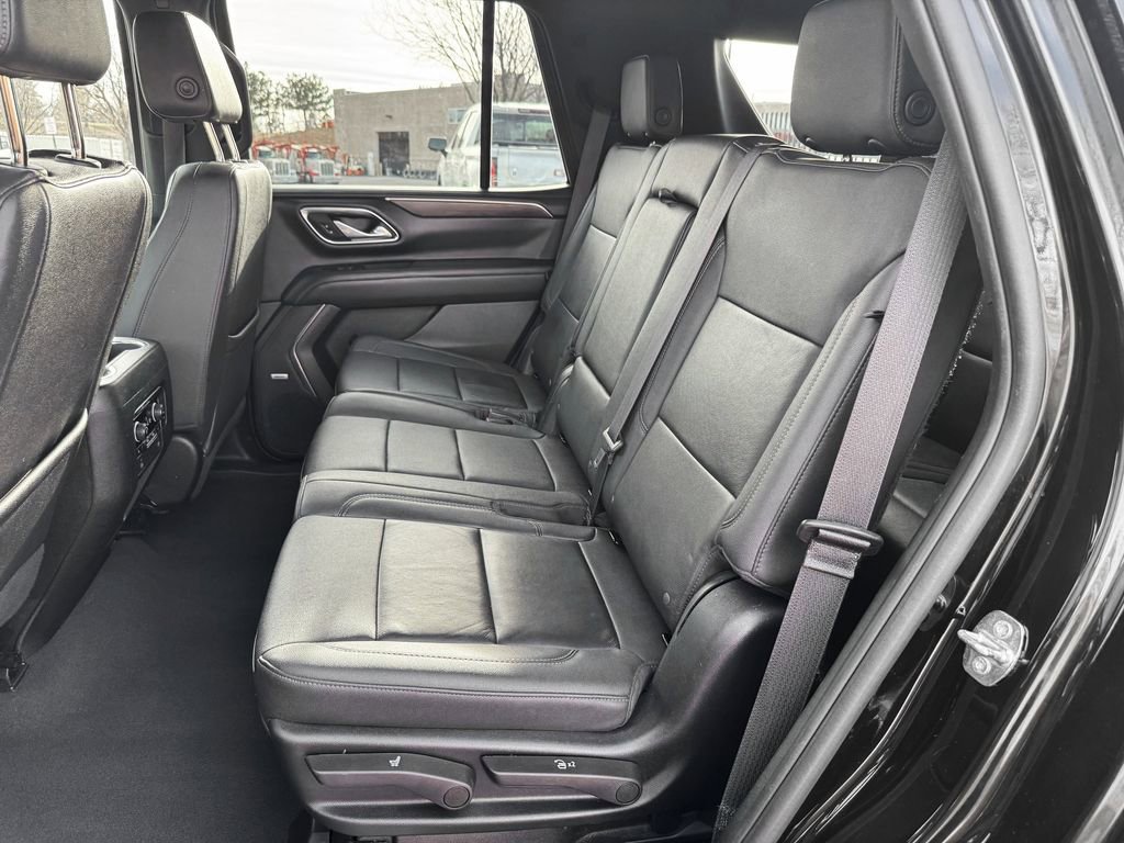 Used 2023 Chevrolet Tahoe LT w/ Luxury Package AWD/4WD image 24