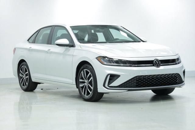 New 2025 Volkswagen Jetta SE FWD image 3