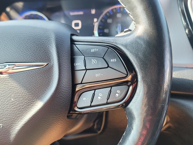 Used 2020 Chrysler Pacifica Touring-L Plus FWD image 33