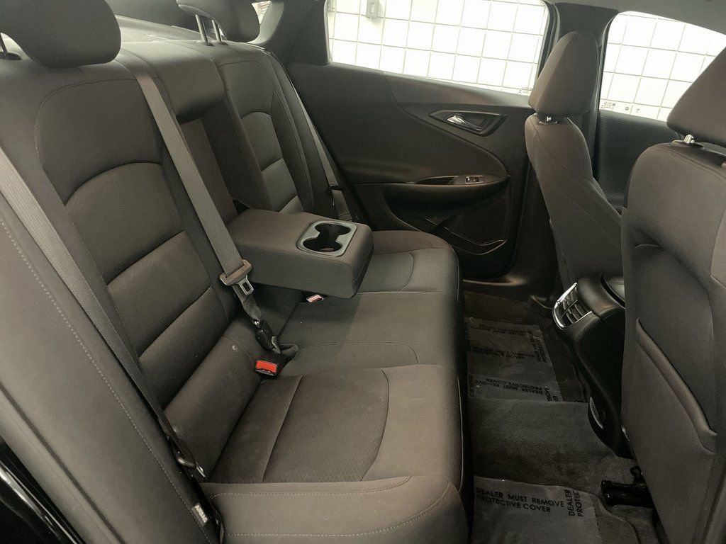 Used 2022 Chevrolet Malibu LT image 19
