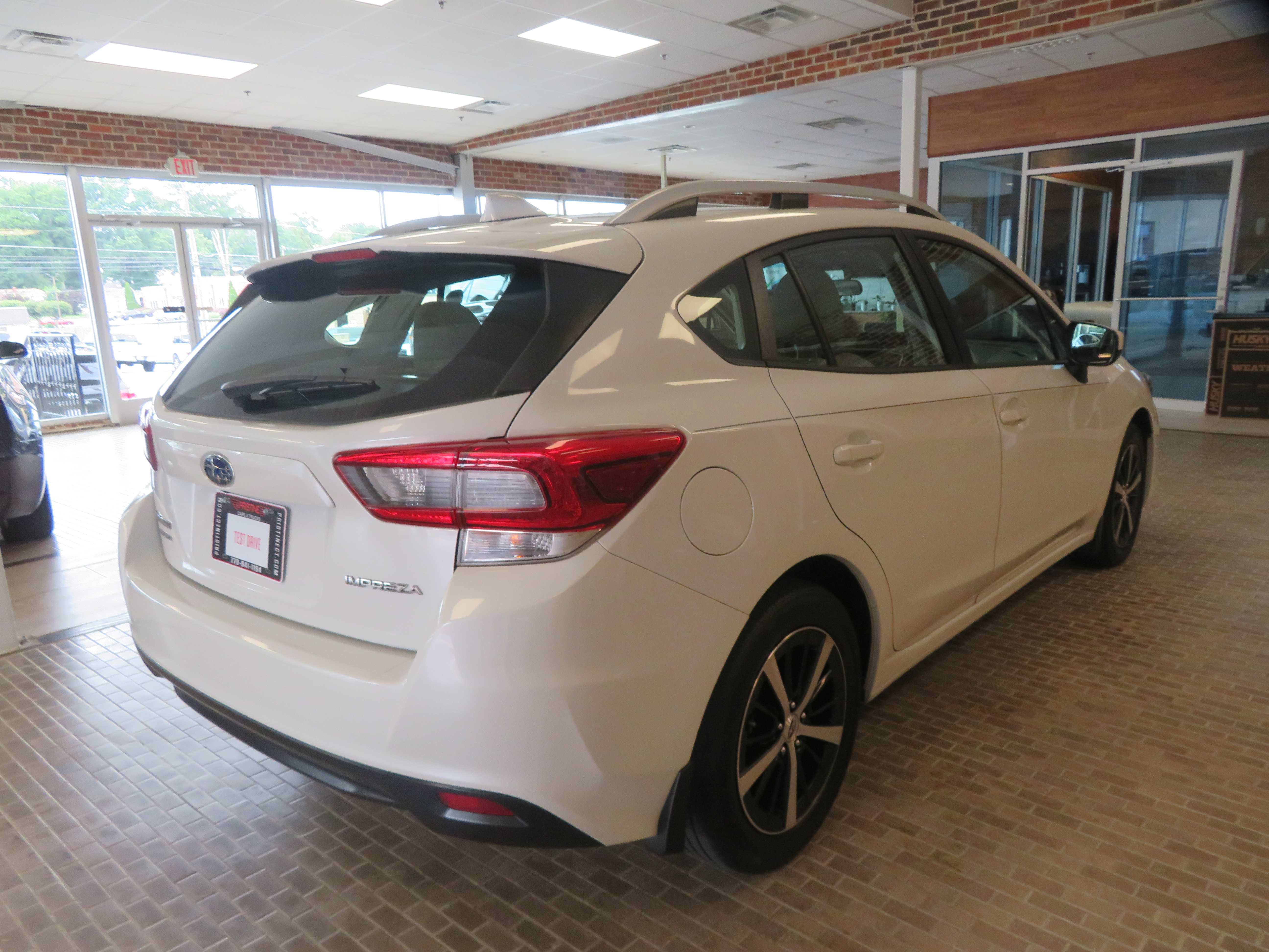 Used 2022 Subaru Impreza 2.0i Premium AWD/4WD image 4