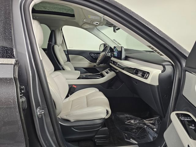 Certified 2025 Lincoln Aviator Reserve w/ Equipment Group 201A AWD/4WD image 12