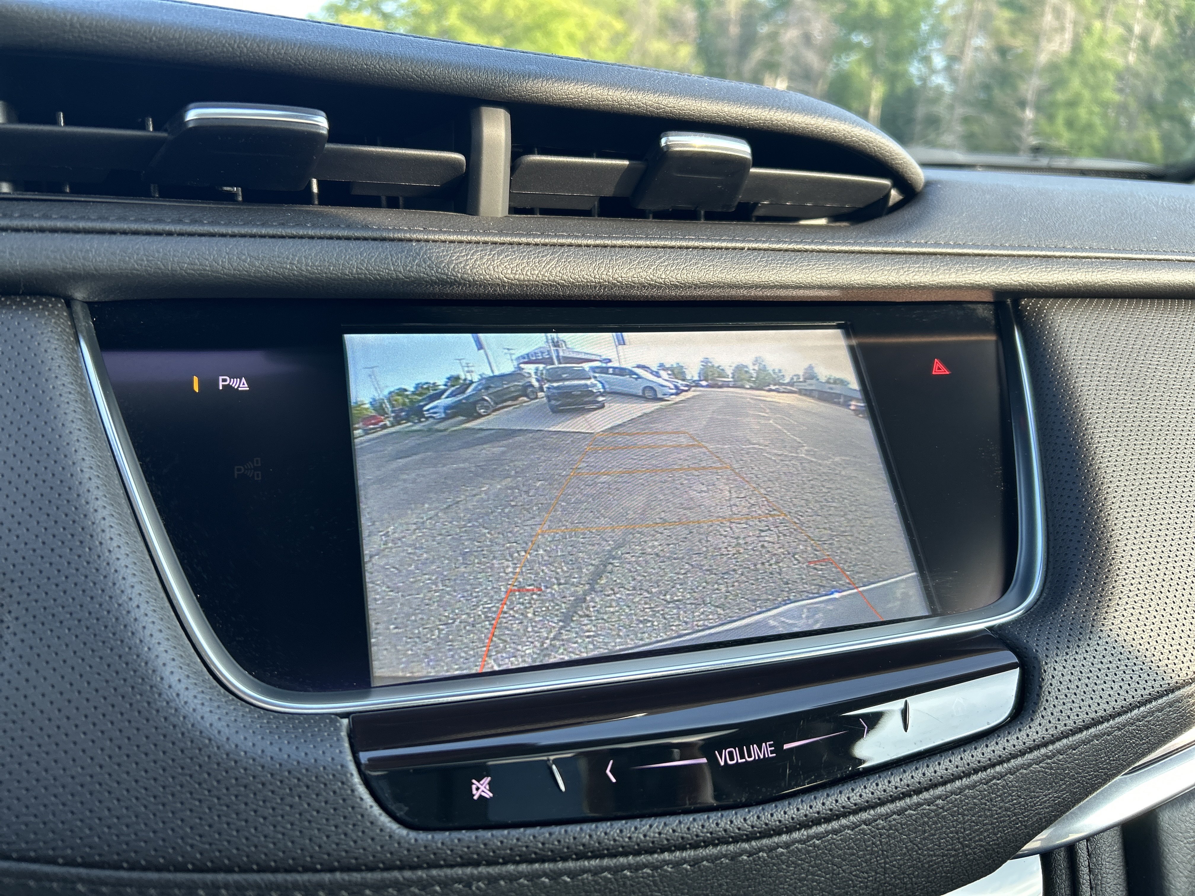 Used 2018 Cadillac XT5 Luxury w/ Driver Awareness Package AWD/4WD image 21