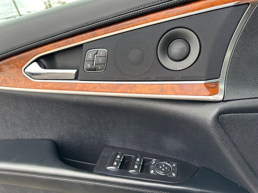 Used 2019 Lincoln Nautilus Reserve image 26
