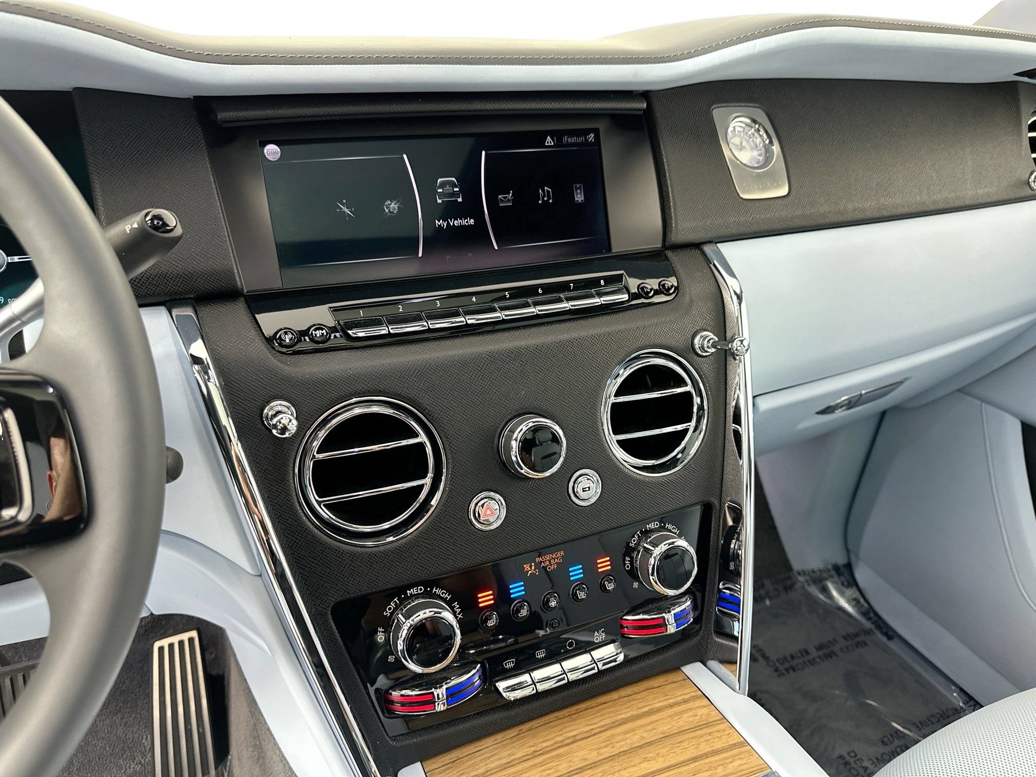 Certified 2019 Rolls-Royce Cullinan AWD/4WD image 14