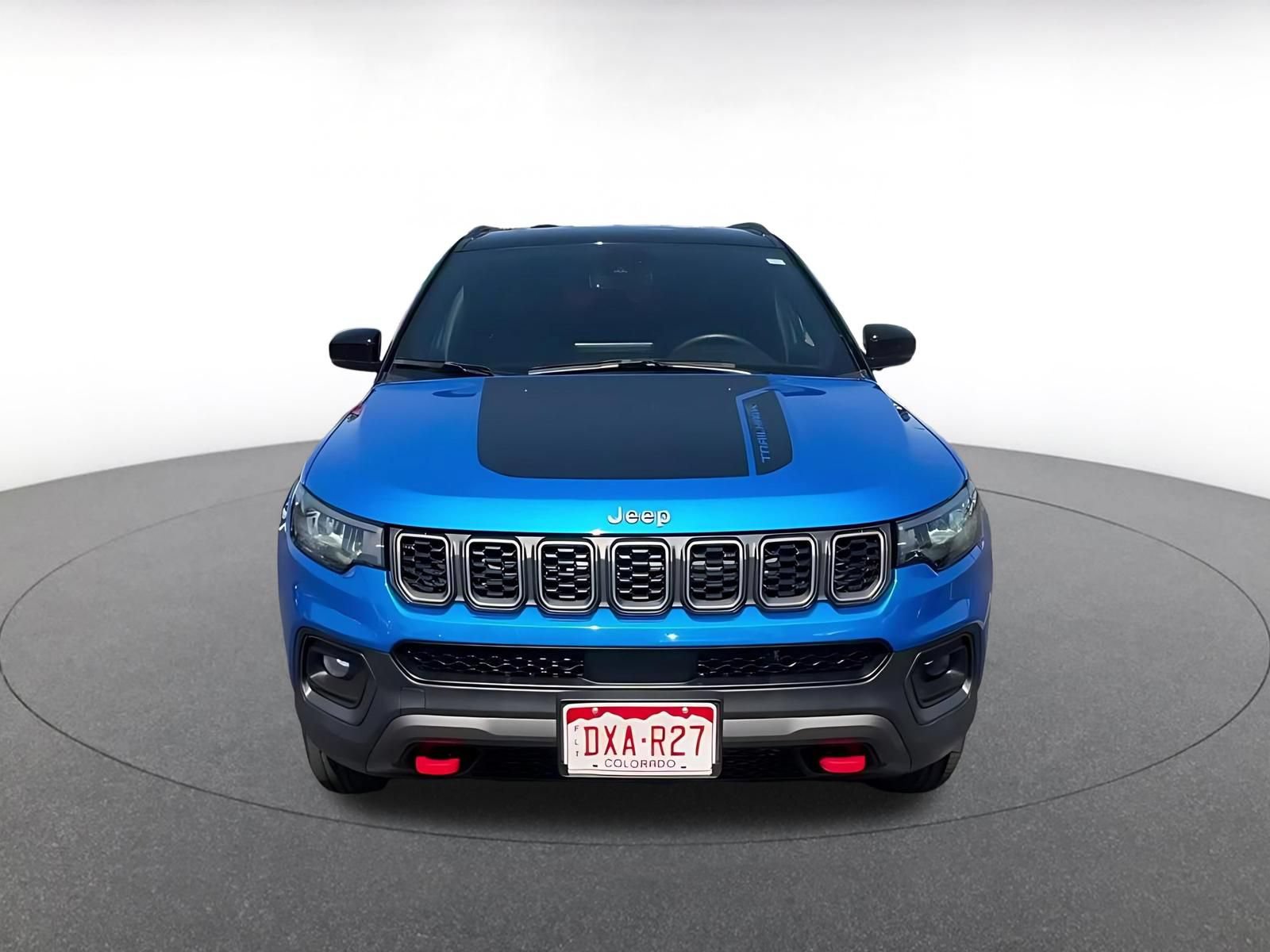 Used 2025 Jeep Compass Trailhawk AWD/4WD image 4