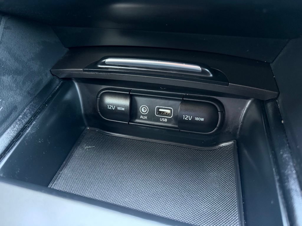 Used 2020 Kia Optima S FWD image 21