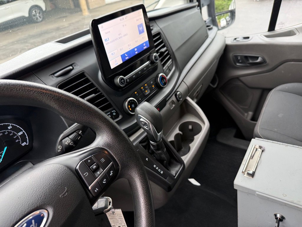 Used 2020 Ford Transit 250 Low Roof AWD image 4