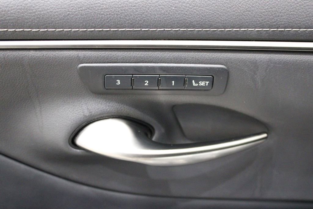 Used 2022 Lexus ES 350 F Sport image 17