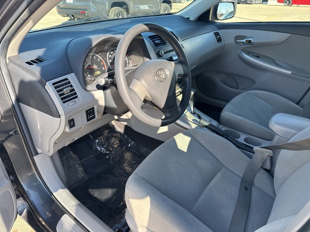 Used 2011 Toyota Corolla LE image 8