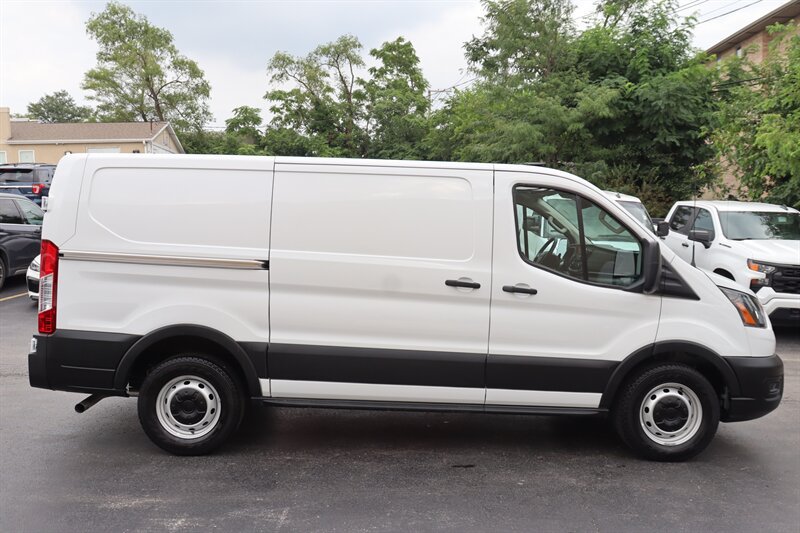Used 2025 Ford Transit 150 Low Roof RWD image 8