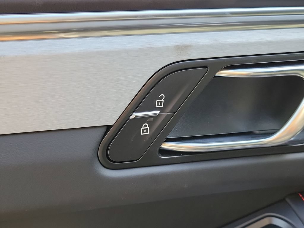 New 2026 Porsche Macan S AWD/4WD image 25