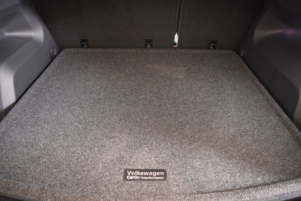 New 2025 Volkswagen Atlas Cross Sport SEL Premium R-Line image 10