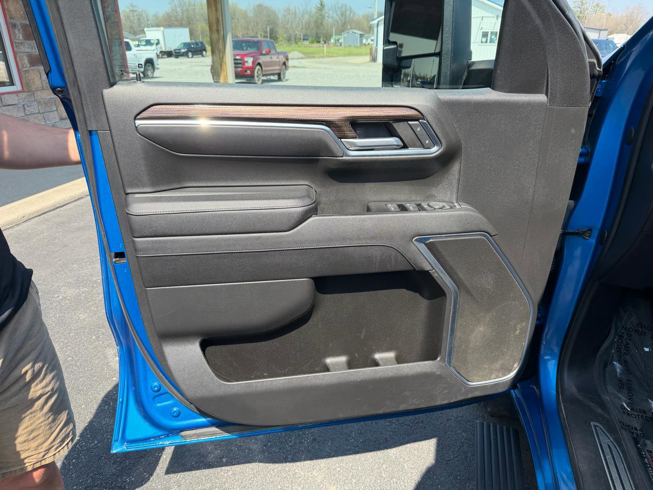 Used 2023 Chevrolet Silverado 1500 RST image 12