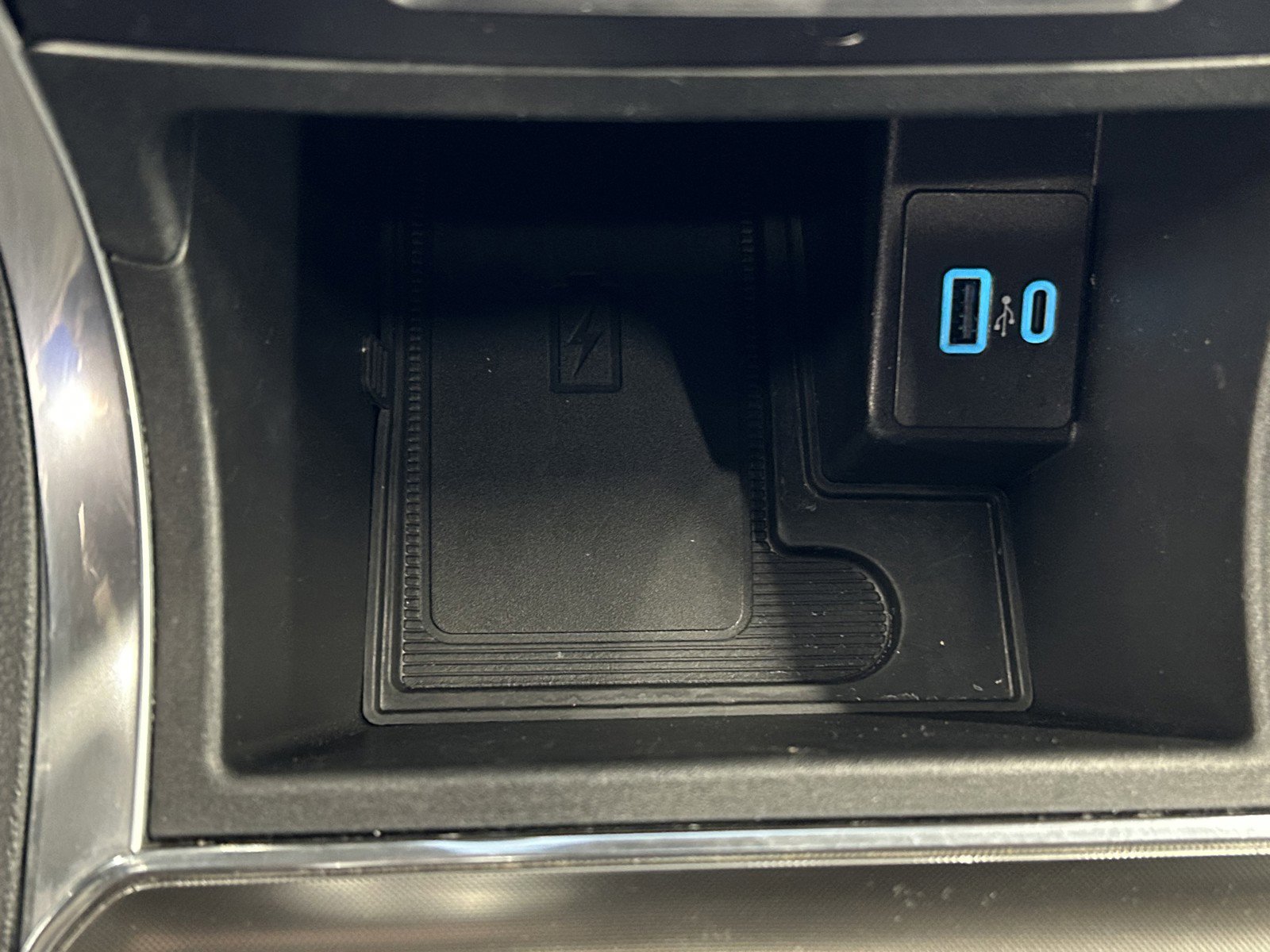 Used 2022 Ford Edge Titanium image 34