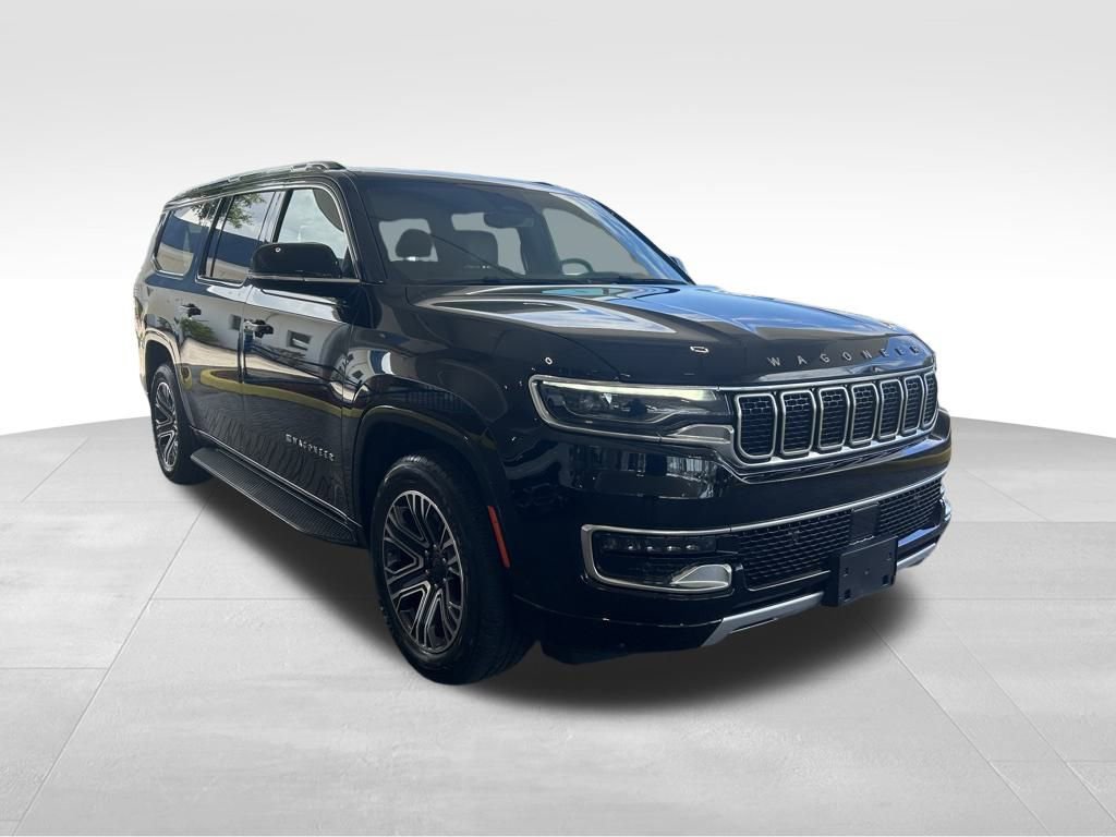 Used 2024 Jeep Wagoneer L Series II w/ Flexible Seating Group image 2