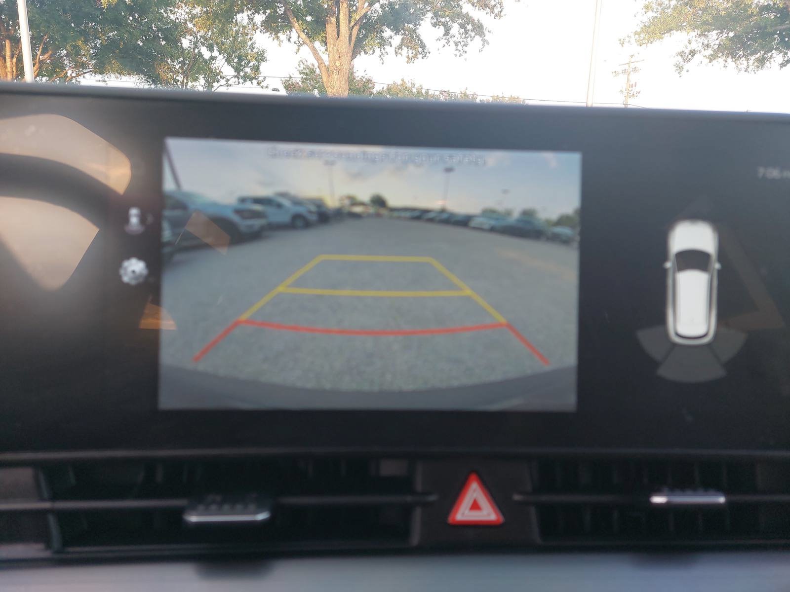 Used 2024 Kia Sportage EX FWD image 23