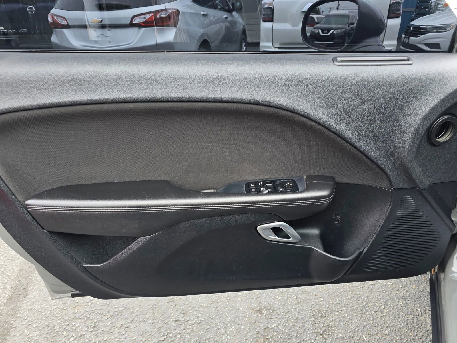 Used 2018 Dodge Challenger SXT RWD image 18