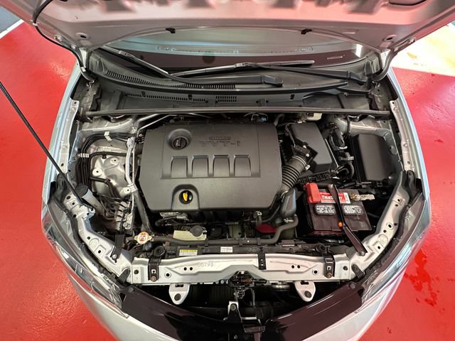Used 2018 Toyota Corolla LE image 9