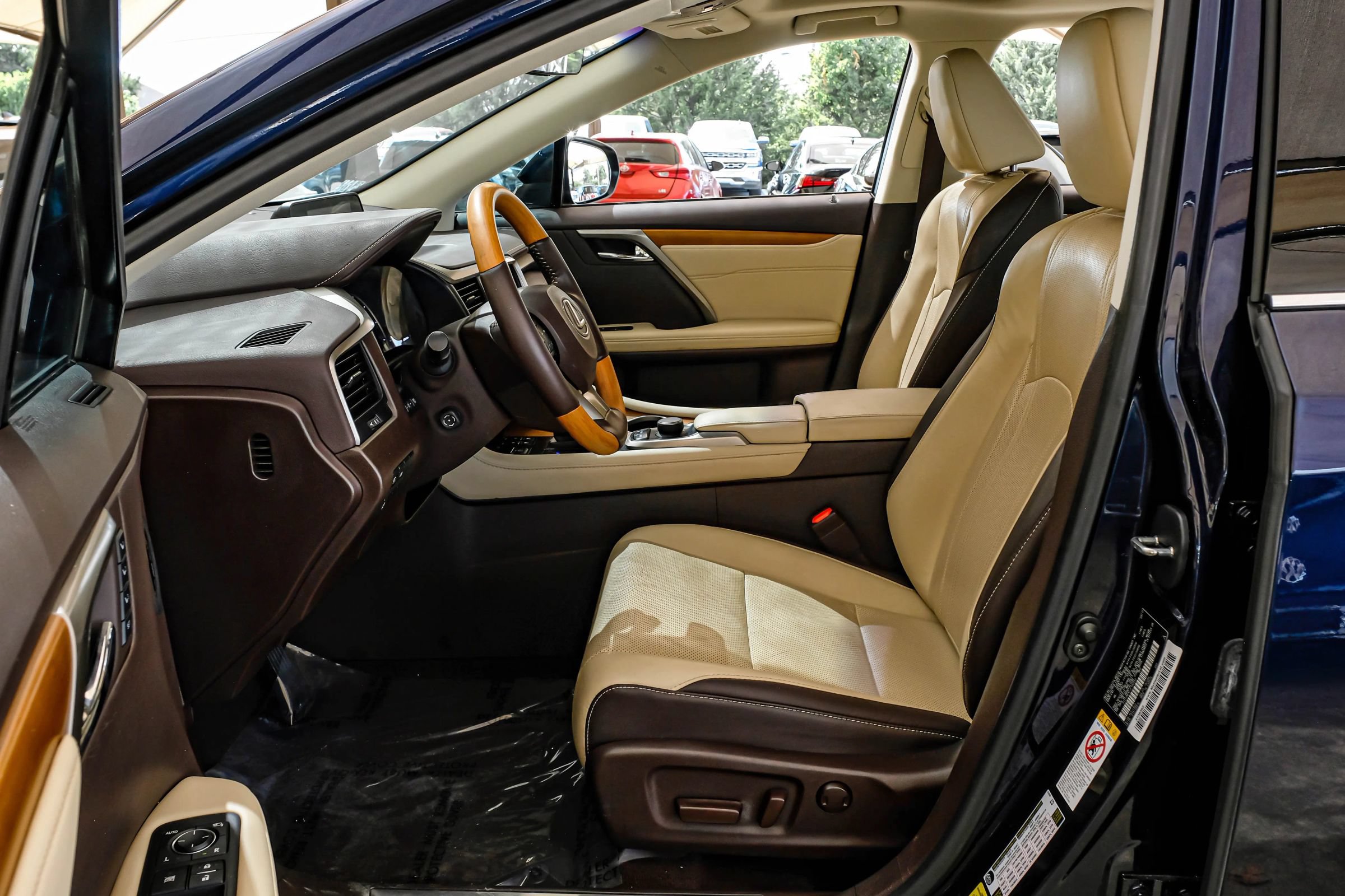 Used 2018 Lexus RX 350 FWD w/ Premium Package image 4