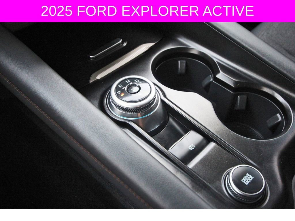 Used 2025 Ford Explorer Active RWD image 27