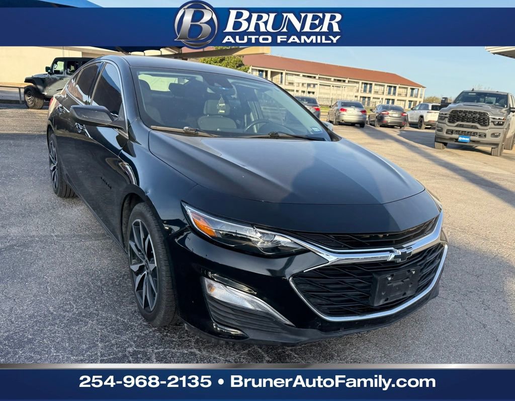 Used 2021 Chevrolet Malibu RS image 3