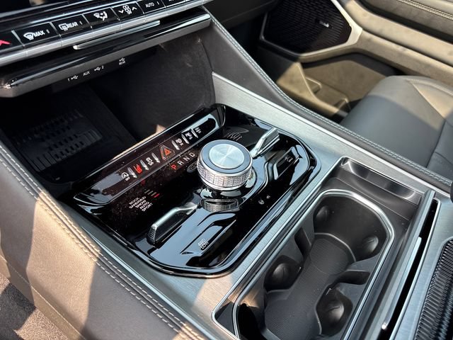 New 2026 Jeep Grand Wagoneer L Limited AWD/4WD image 27