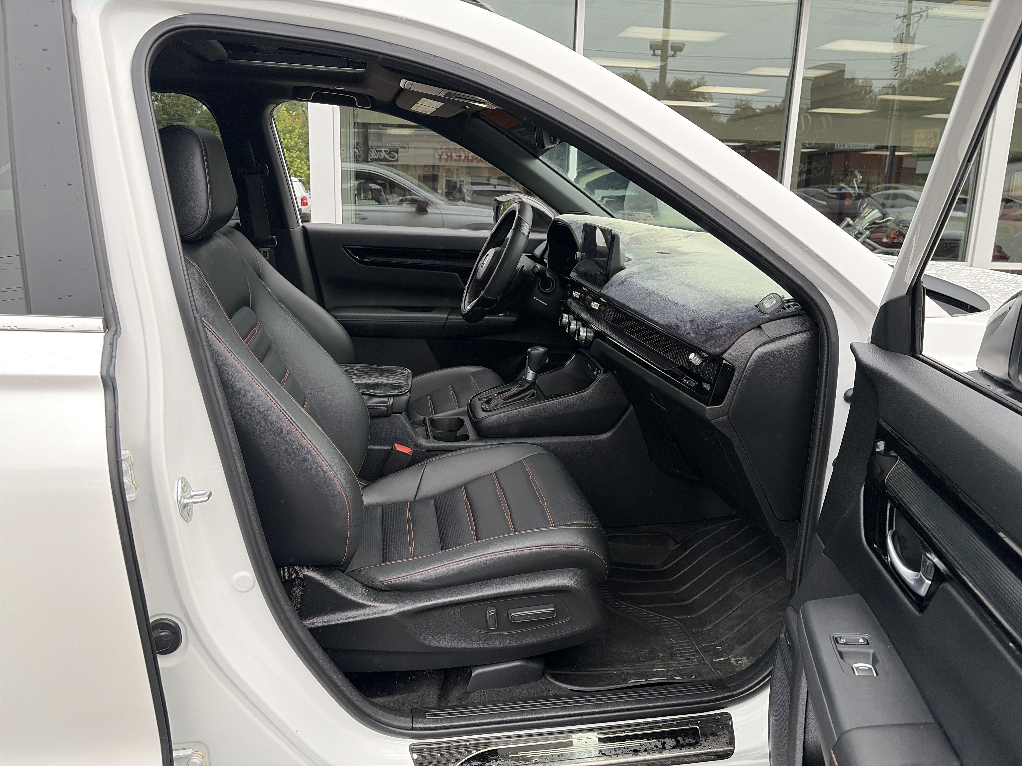 Used 2024 Honda CR-V Sport Touring image 15