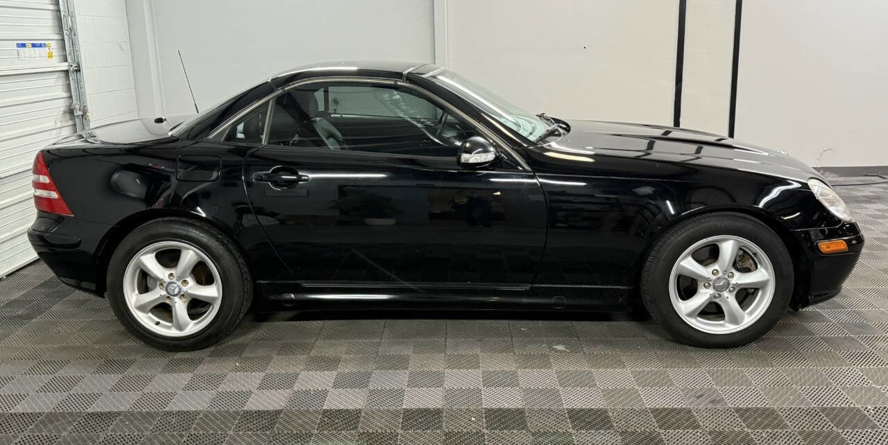 Used 2001 Mercedes-Benz SLK 320 image 3