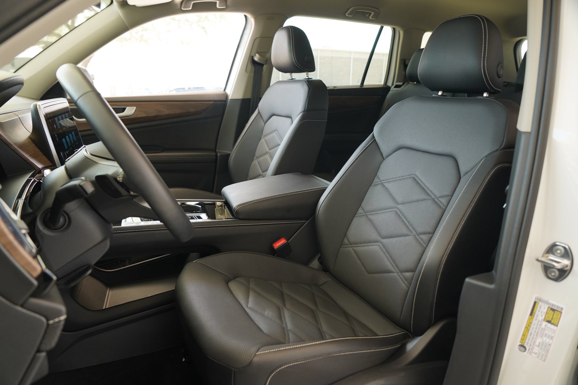 Certified 2026 Volkswagen Atlas SE FWD image 10