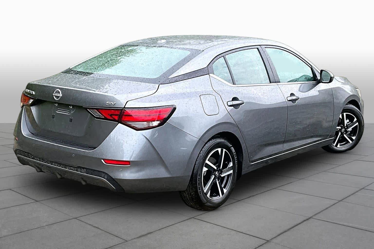 Used 2024 Nissan Sentra SV FWD image 13